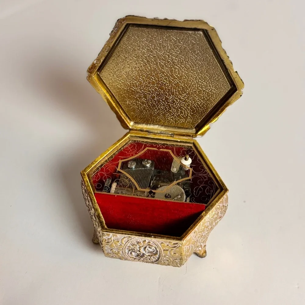 Vintage Miel Sankyo Music Box Gold Filigree Hexagon Kid Umbrella Japan tested